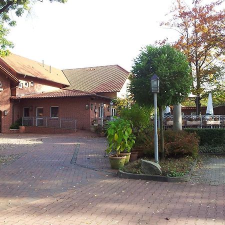 Hotel Restaurant Am Pfauenhof Quakenbruck Exterior photo