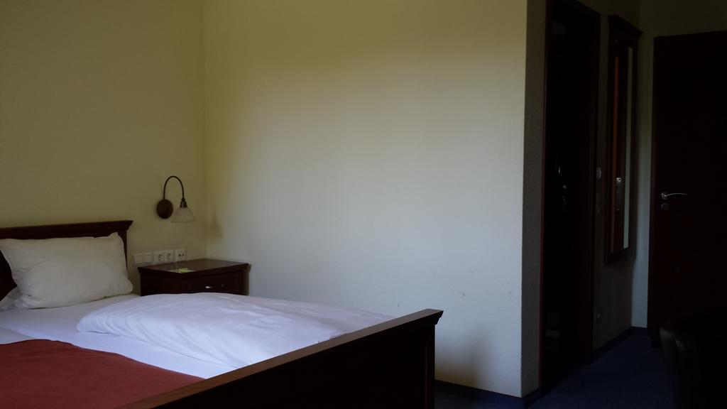 Hotel Restaurant Am Pfauenhof Quakenbruck Room photo