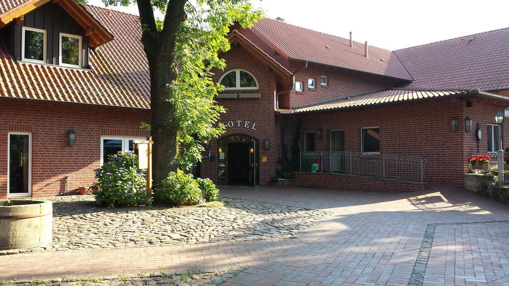 Hotel Restaurant Am Pfauenhof Quakenbruck Exterior photo