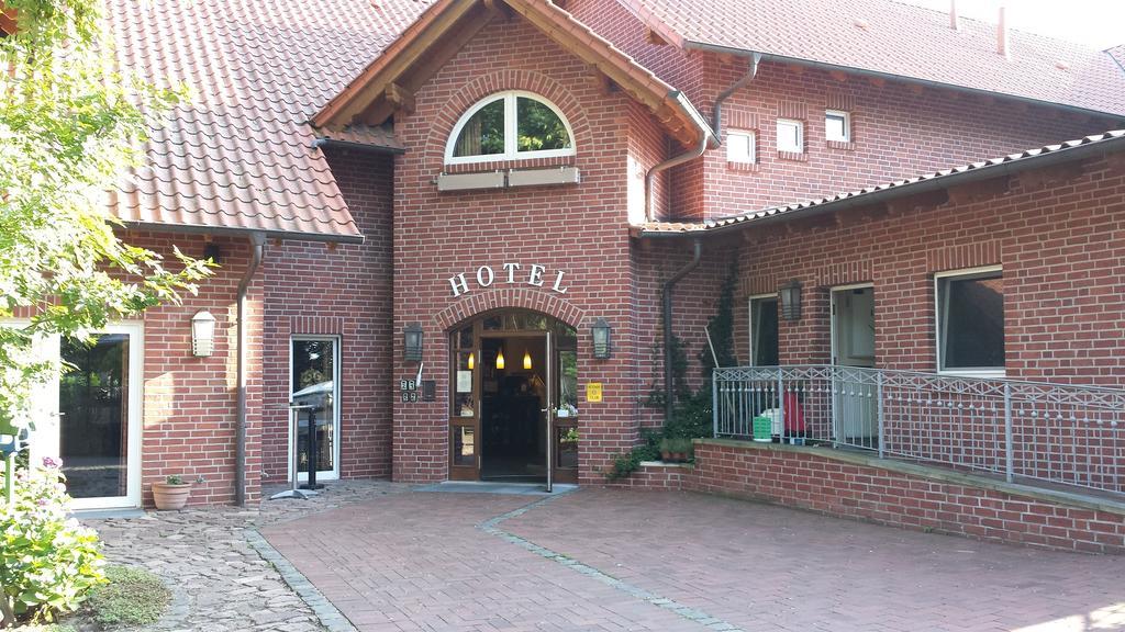 Hotel Restaurant Am Pfauenhof Quakenbruck Exterior photo